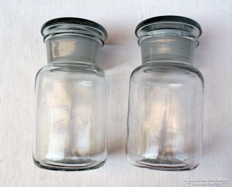 Régi gyógyszeres üveg pár 13,5 x 6,5 cm x 2db. 250ml