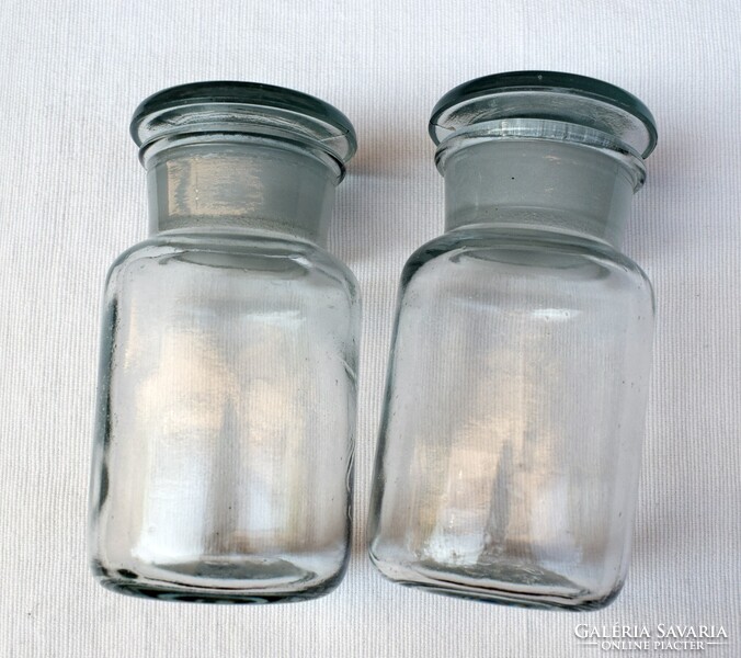 Régi gyógyszeres üveg pár 13,5 x 6,5 cm x 2db. 250ml