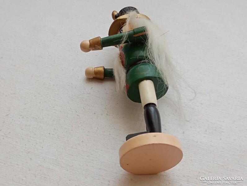 Fa diótörő figura 13cm katona