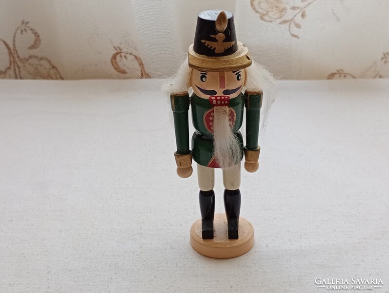 Fa diótörő figura 13cm katona