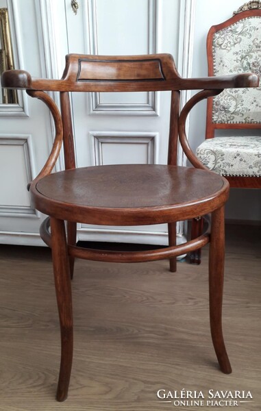 Felújított Thonet karos szék, Jacob & Josef Kohn műhelyéből, 1890- venes évekből!