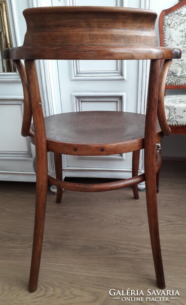 Felújított Thonet karos szék, Jacob & Josef Kohn műhelyéből, 1890- venes évekből!
