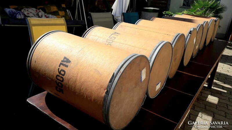 Régi, filmtekercs tároló dobozok, fém abroncs, Budapest felirat, ár/ darab