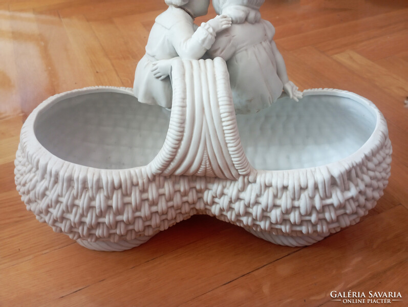 Antik Katzhütte Thuringia Hertwig &Co. 1914-1945 porcelán kosár gyerek pár figurával