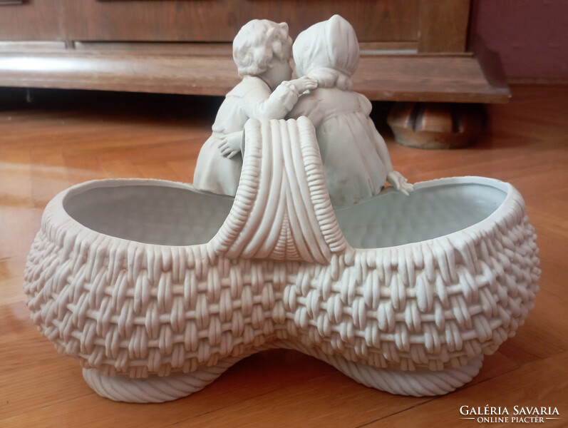 Antik Katzhütte Thuringia Hertwig &Co. 1914-1945 porcelán kosár gyerek pár figurával