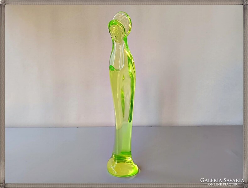 Rare, collectible, italian Seguso Murano Muranoi uranium glass Virgin Mary