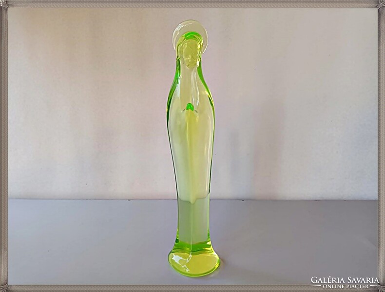Rare, collectible, italian Seguso Murano Muranoi uranium glass Virgin Mary