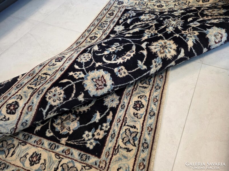 Selyemkontúros iráni nain 120x200 kézi gyapjú perzsa szőnyeg FZ65