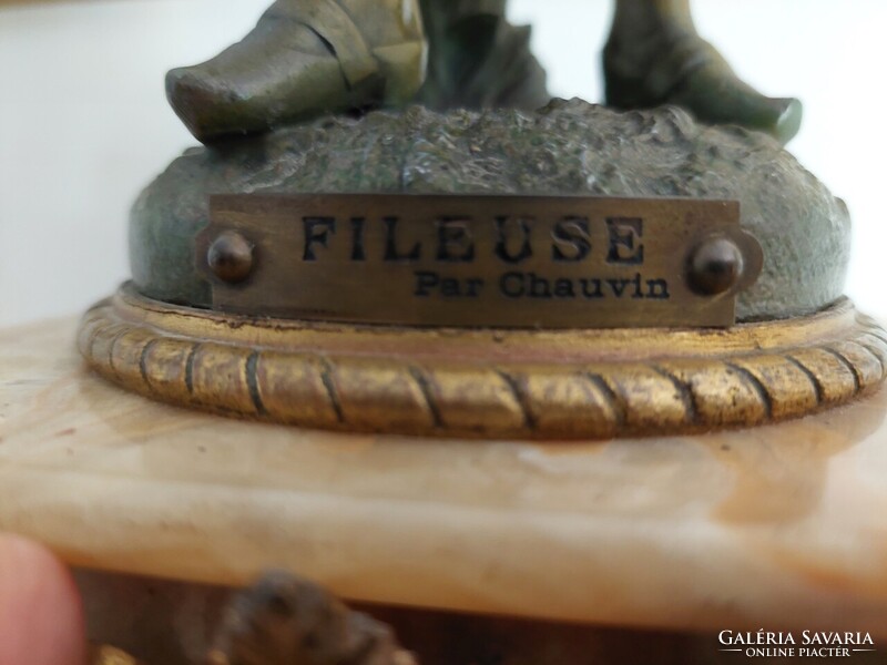 Antik francia kandalló óra két gyertyatartóval