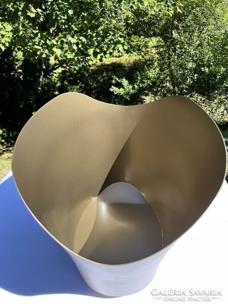 Louis Roederer Champagne – Bronzarany színű fém jégkád