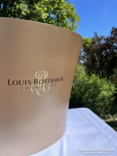 Louis Roederer Champagne – Bronzarany színű fém jégkád
