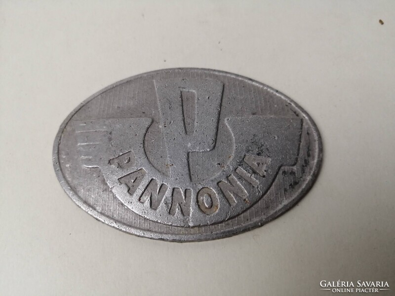 PANNONIA MOTORKERÉKPÁR EMBLÉMA