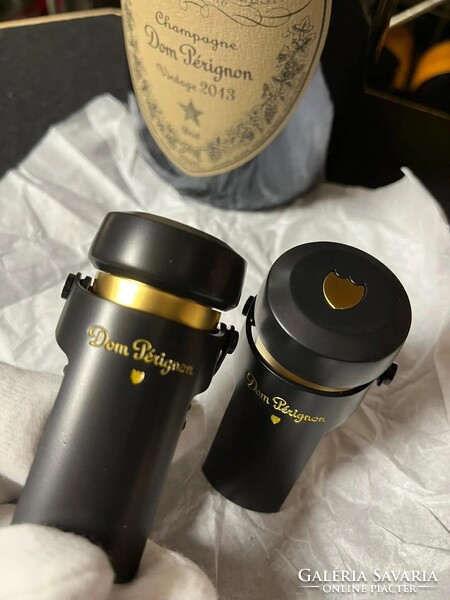 Dom Pérignon Champagne palackzáró díszdugók (2 db, Martin Szekely tervezésében)