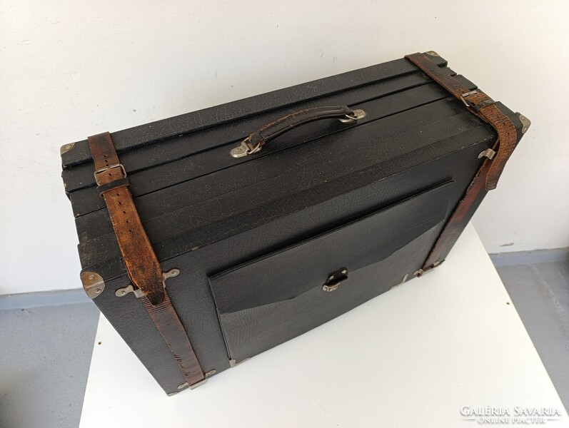 Antik bőrönd jelmez film színház kellék különleges méretű szemüveg karóra óra ügynök tálcás koffer