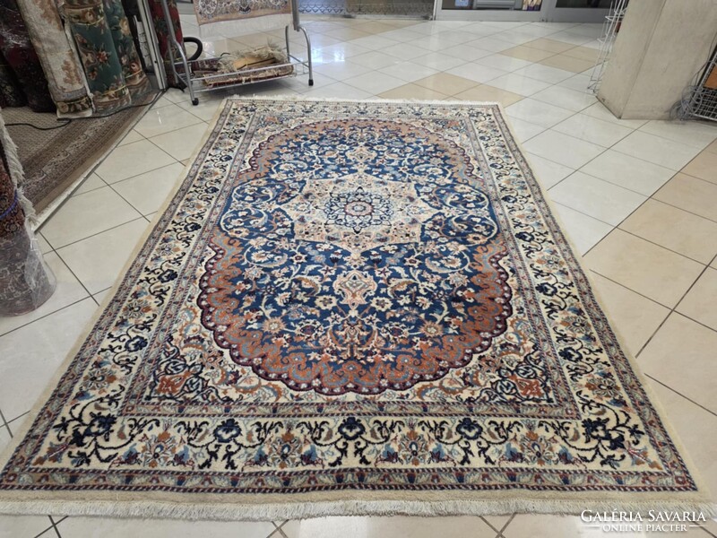 Különleges egyedi színvilágú selyemkontúros iráni nain 200x295 kézi  gyapjú perzsa szőnyeg FZ70