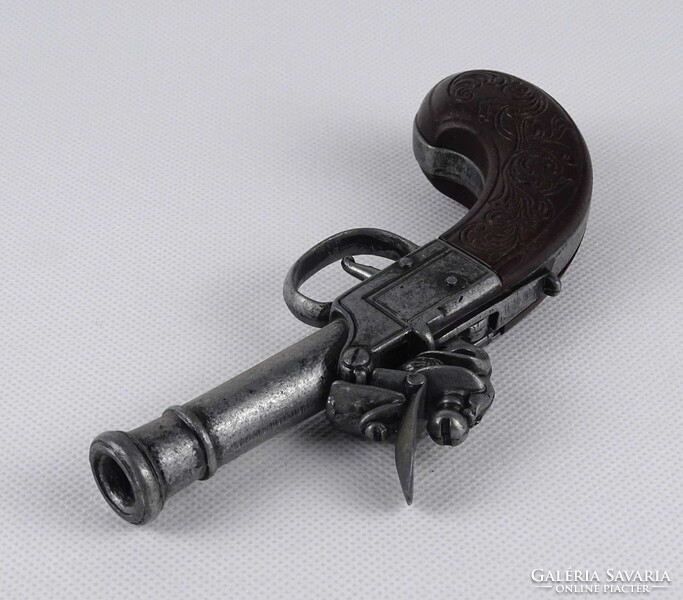 1W948 Kisméretű fém vázas, fa markolatos kovás pisztoly replika