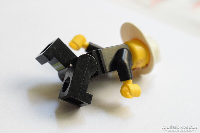 LEGO tűzoltó figura eredeti szép használt állapotban
