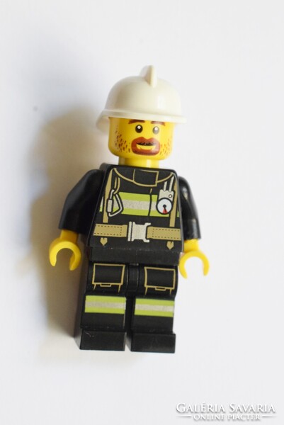 LEGO tűzoltó figura eredeti szép használt állapotban