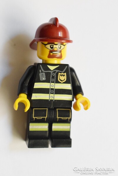 LEGO tűzoltó figura eredeti szép használt állapotban