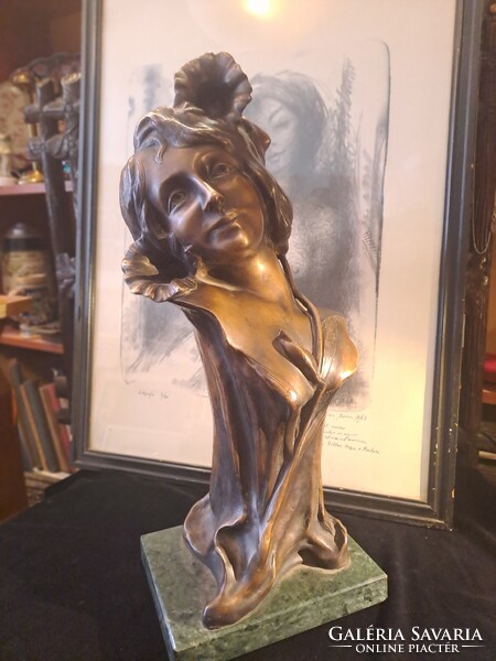 L. MARCHUND JELZÉSSEL : FIATAL HÖLGY BRONZ BÜSZTJE