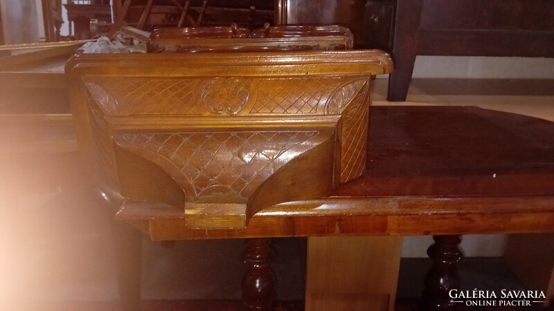 Bécsi barokk könyvtár óra