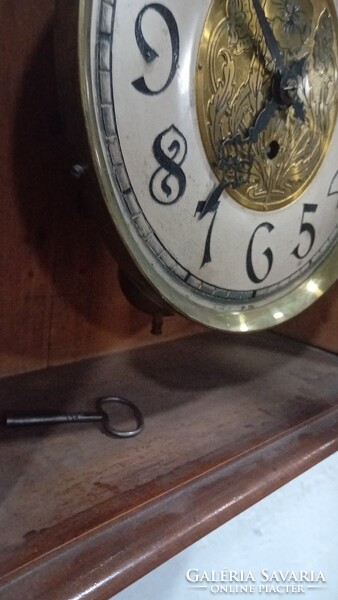 Bécsi barokk könyvtár óra