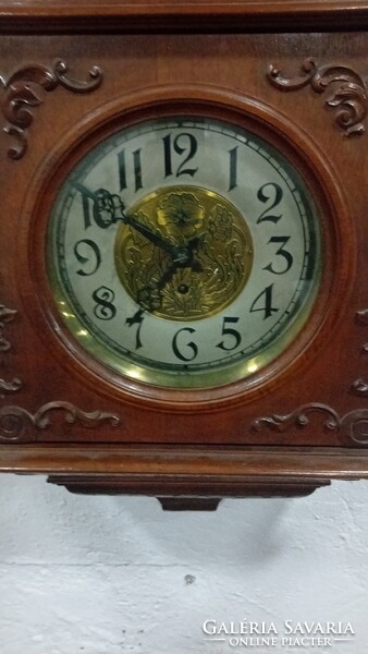 Bécsi barokk könyvtár óra