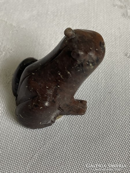 Kinai különleges szinű jáde kő szerencse hozó béka.