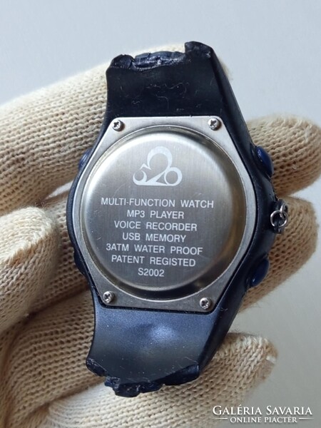 Retro Vintage MP3 Watch Sport Men Férfi Quartz Karóra Rengeteg funkcióval. Okosóra