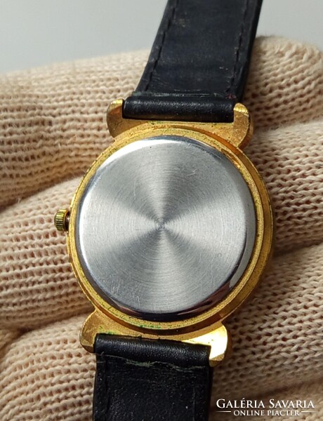 Retro Vintage Bőrszíjas Női Karóra Quartz Aranyozott