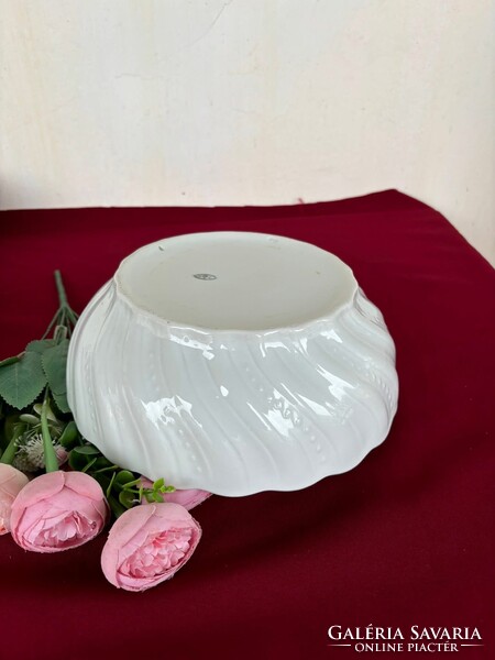 Gyönyörű csavart fehér Cseh  porcelán pogácsástál tál pörköltes levesestál nosztalgia