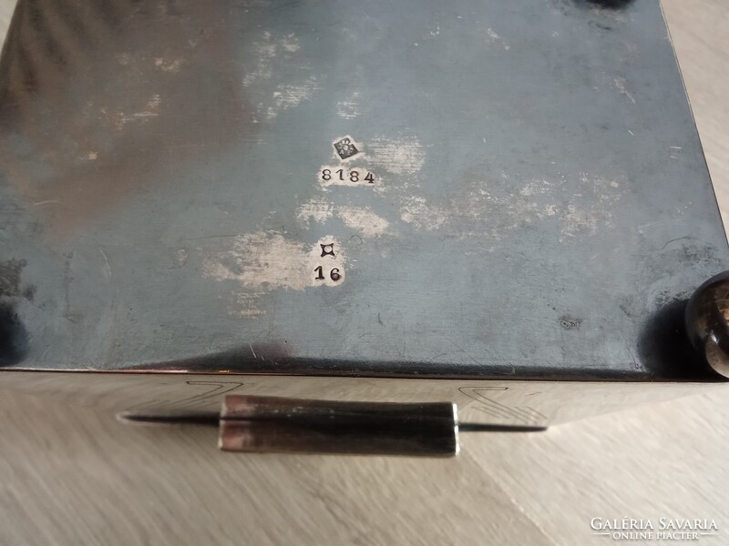 Sandrik-Szandrik szecessziós cukortartó nikkelezüstből, 1900-1910 körül