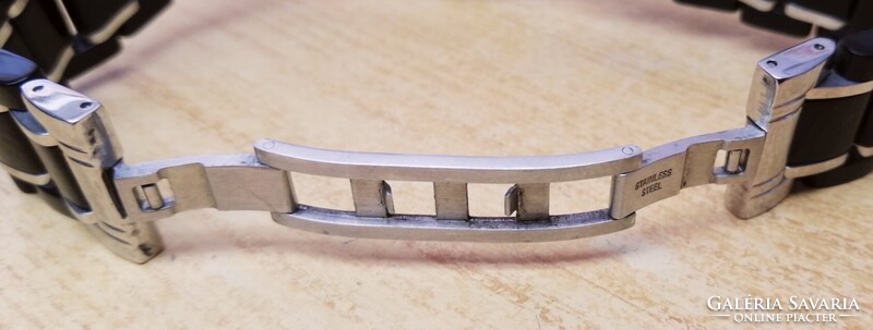 Divatos márkás ékszeróra hölgyeknek. Fekete kerámia csat, Kristályokkal