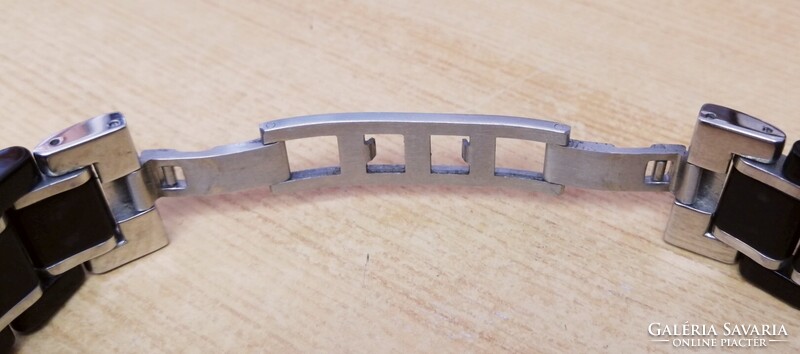 Divatos márkás ékszeróra hölgyeknek. Fekete kerámia csat, Kristályokkal