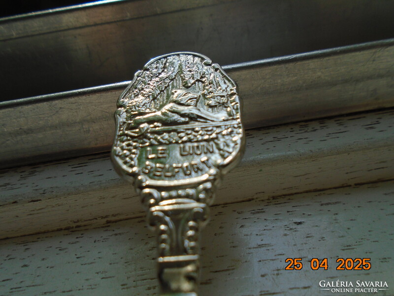 A Belforti oroszlán (Le lion de Belfort) vintage souvenir kiskanál