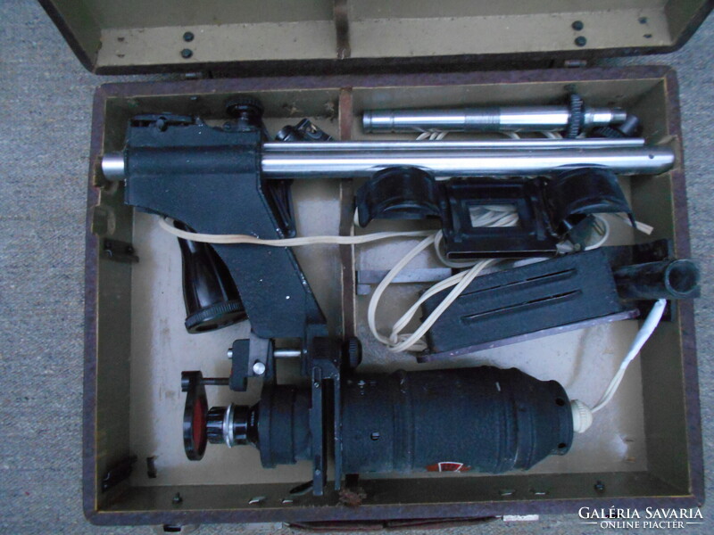 Régi Szovjet fotónagyító készlet