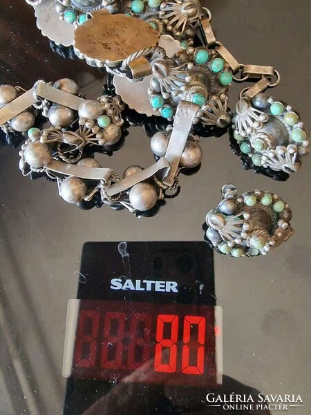 1920s Mexican 925 silver and turquoise jewelry parure, including a necklace, bracelet, and earrings,