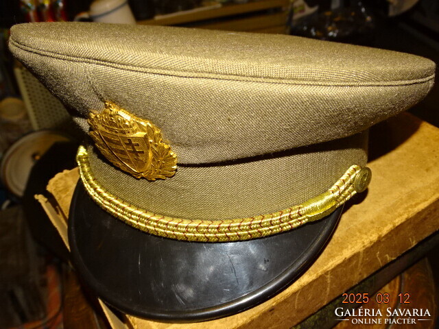 MAGYAR HONVÉDSÉG KATONAI TISZTI EGYENRUHA 1994 KÖRÜL ( SAPKA , NADRÁG , ZUBBONY ) )