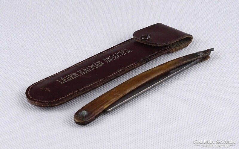 1X431 Antik jelzett szaru nyelű borotva bőr tokban