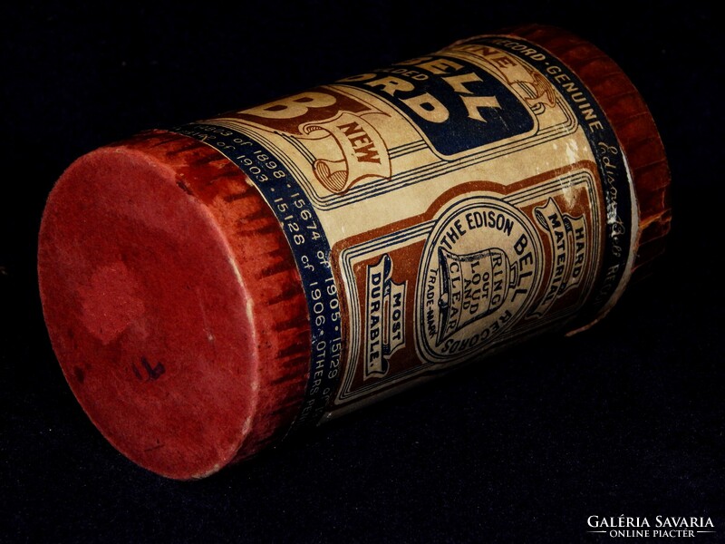 Edison Bell fonográf henger dobozában a XX. szd. legelejéről