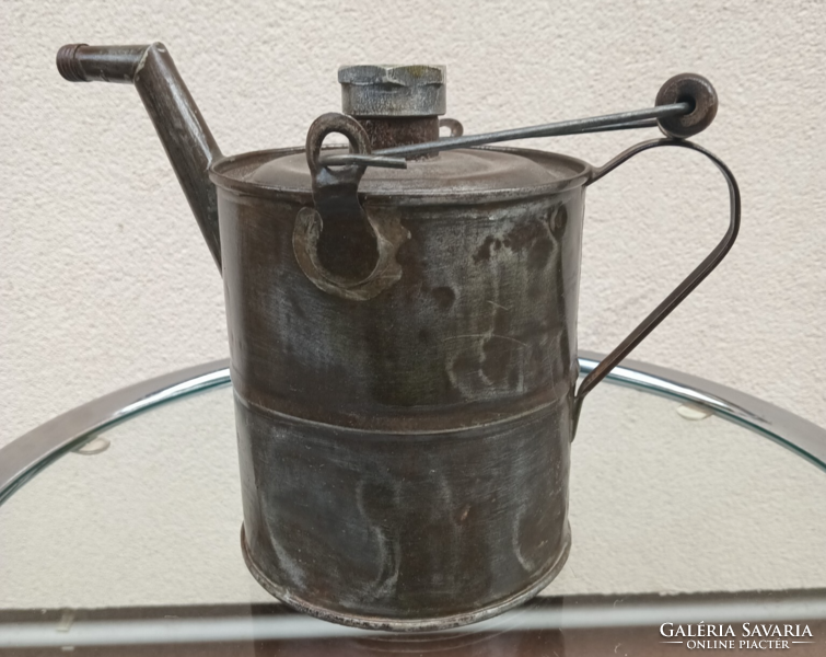 Katonai  veterán olajos kanna 1947 . Alkudható.