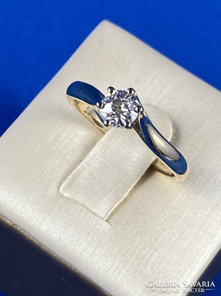 Sárga arany gyűrű 0,50 ct. Briliáns kővel!