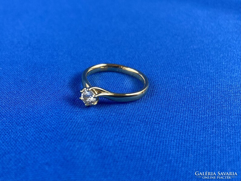 Sárga arany gyűrű 0,50 ct. Briliáns kővel!