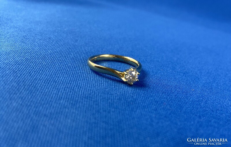 Sárga arany gyűrű 0,50 ct. Briliáns kővel!