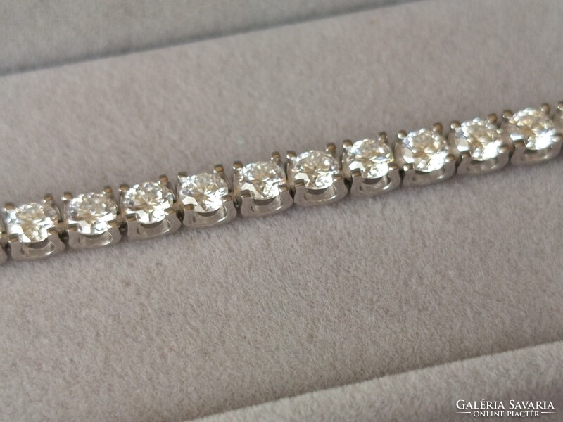 Leárazva! Moissanit gyémánt 925 ezüst karkötő 0.3 ct kövekkel