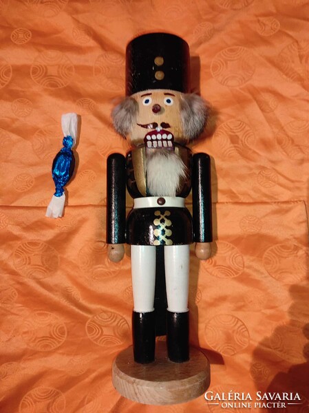 Karácsonyi dísz - Hatalmas "Diótörő mese figura" 5. (fa) 40 cm magas