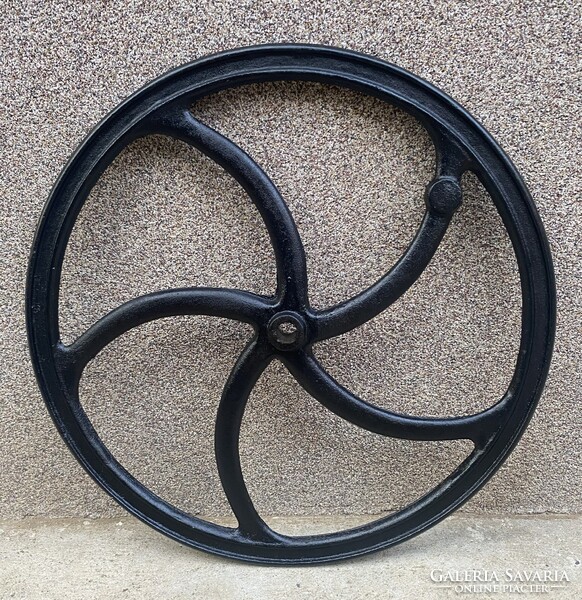 Öntöttvas kútkerék, daráló kerék (65 cm és 14 kg)