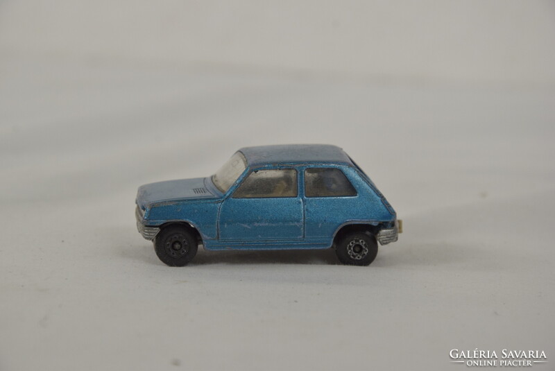 Matchbox Superfast Renault 5 TL retro játékautó A045