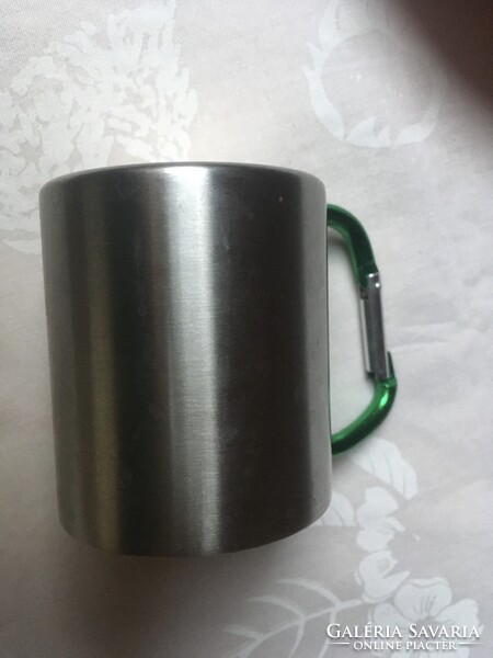 Fém színes karabineres bögre