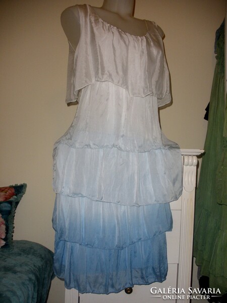 Selyem ruha "ég"színekkel